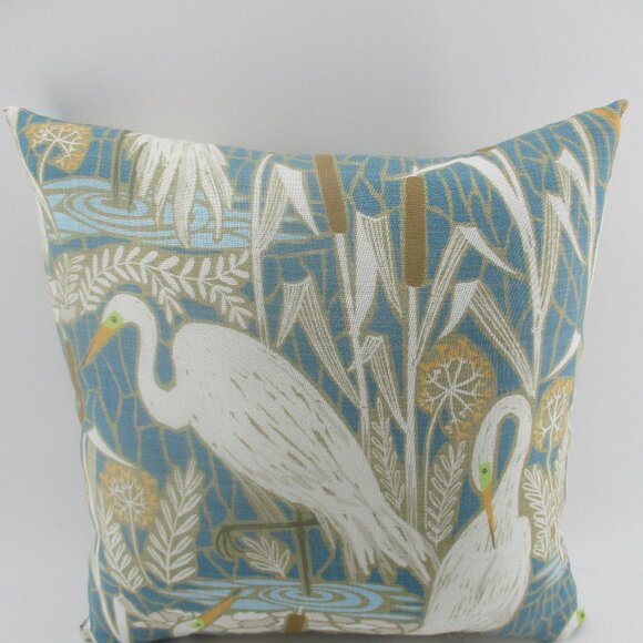 13.5" New England Style Blue and White Crane Pillow. - Picture 2 of 5